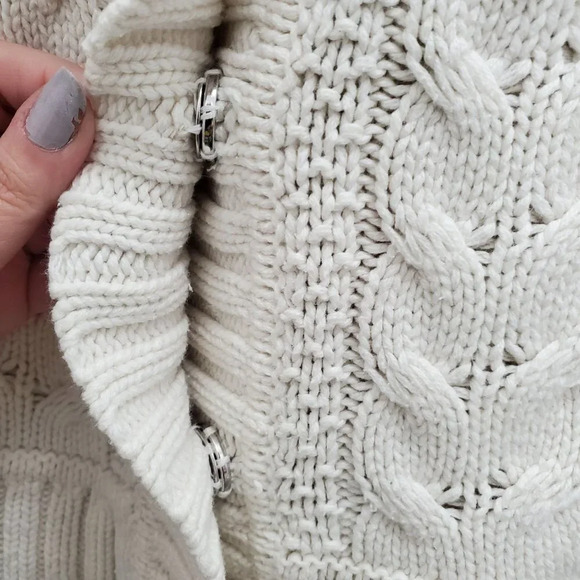 Express Women's White‎ Chunky Open Knit Fold Over Neck Snap Sweater Size S - Picture 5 of 7
